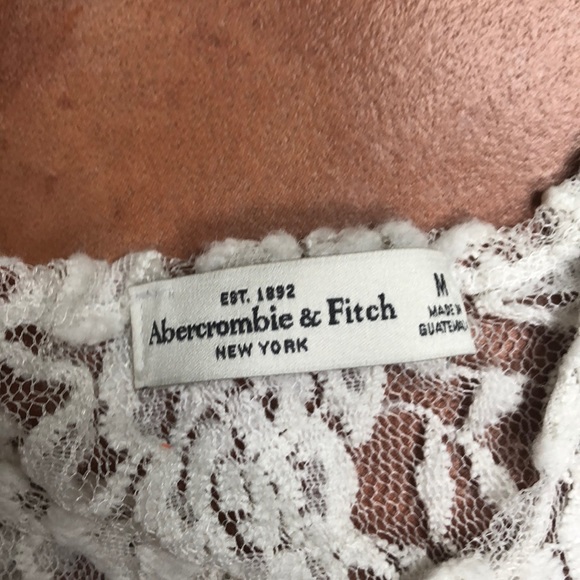 Abercrombie and Fitch white lace crop top - Picture 3 of 3